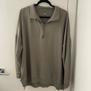 Womens Aeire Sweatshirt with Quarter Zip